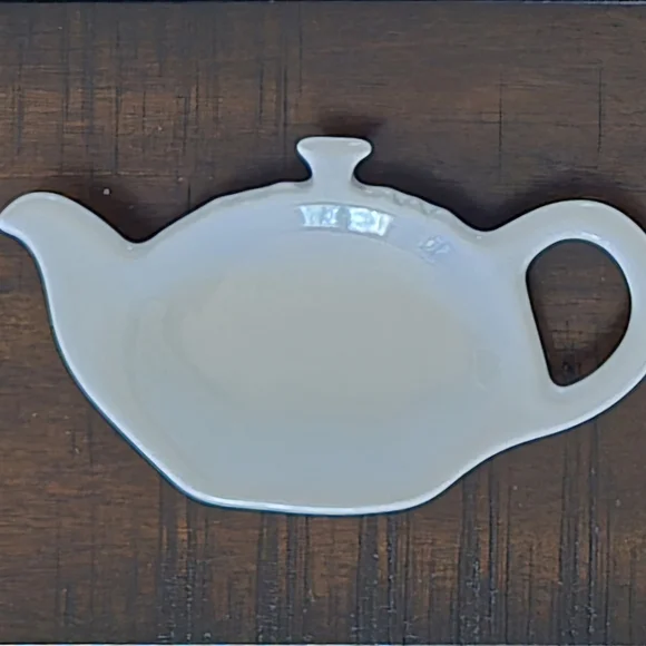 Reserved For Scottiebennett White Teabag Holder / Spoon Rest Le Creuset New - Picture 2 of 6